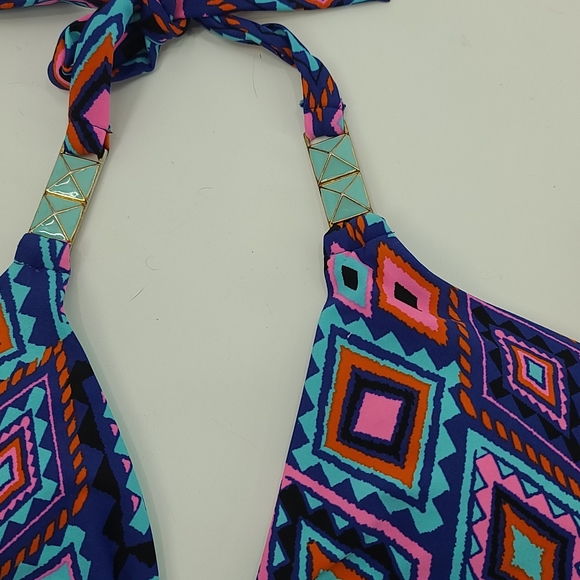 Bright colored diamond print triangle bikini top - Picture 2 of 3